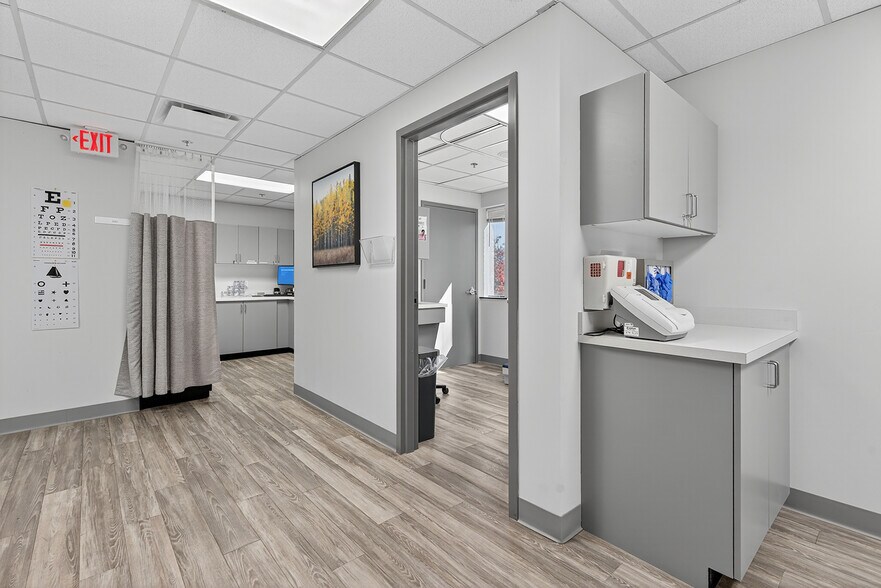 More Photos Of 3138 Custer Dr, Lexington Medical For Sale