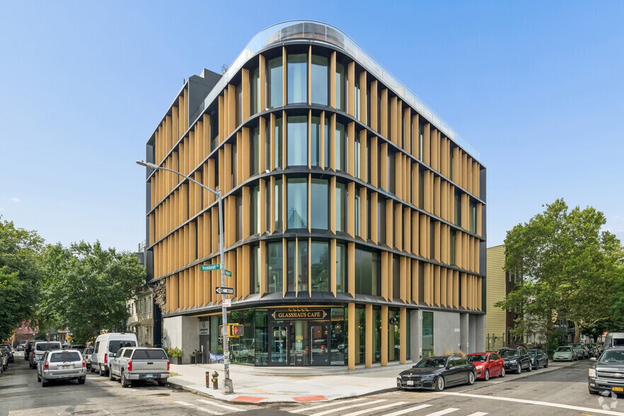 More Photos Of 28 Herbert St, Brooklyn Apartments For Lease