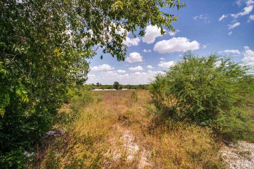 More Photos Of 226 Beethoven St, San Antonio Land For Sale