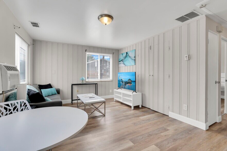 More Photos Of 27 W 8th Ave, Columbus Apartments For Sale