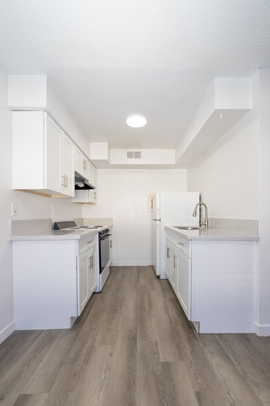 More Photos Of 2630 Sherwood St, Las Vegas Apartments For Sale