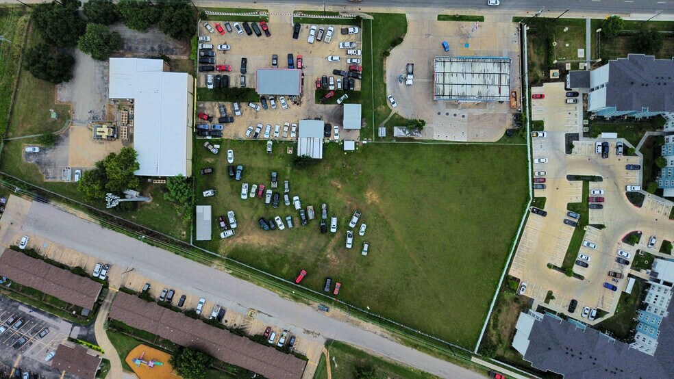 More Photos Of 5919 E Ben White Blvd, Austin Auto Dealership For Sale