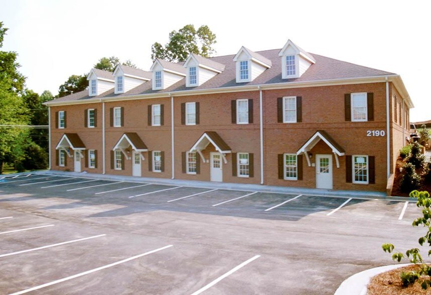 More Photos Of 2190 N Norcross Tucker Rd, Norcross Office For Lease