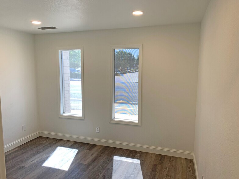 More Photos Of 415-419 E Cross Ave, Tulare Office For Lease