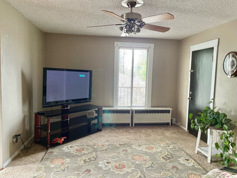 More Photos Of 710 Cedar Ave, Kemmerer Apartments For Sale