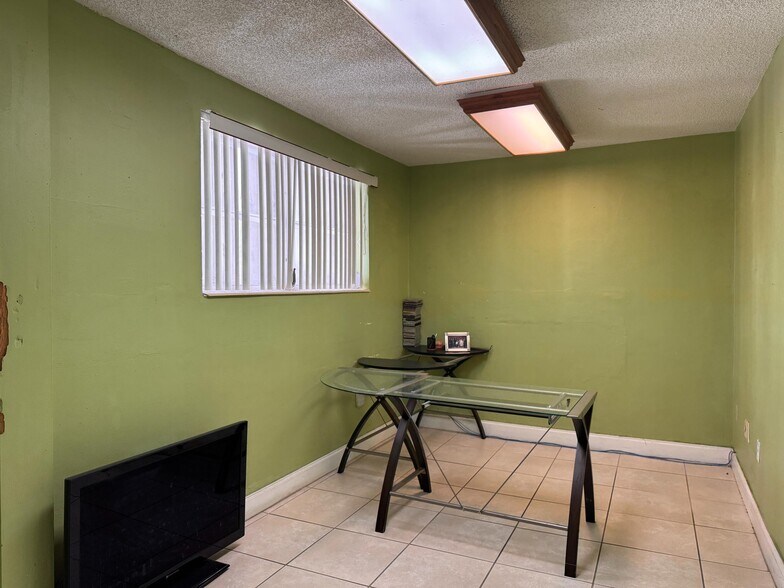 More Photos Of 1880 NE 163rd St, North Miami Beach Medical For Sale