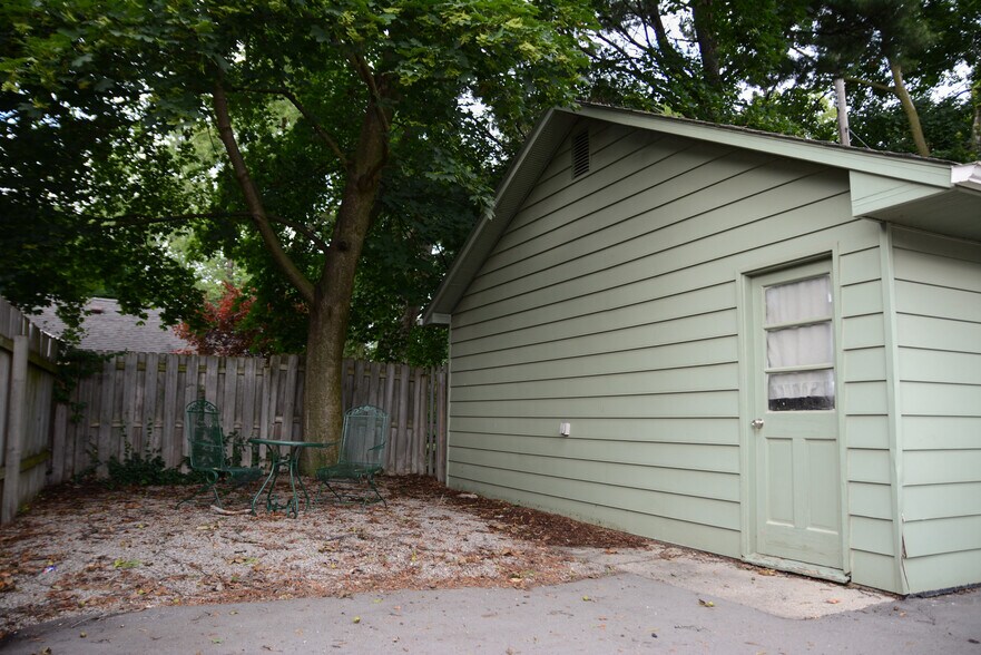 More Photos Of 1158 S Main St, Plymouth Office For Sale