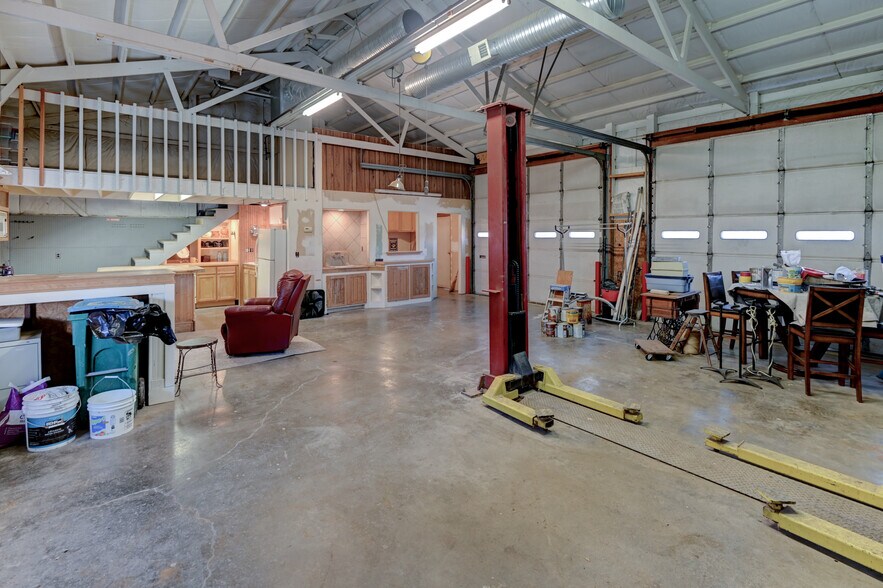 More Photos Of 355 Trackside Dr, Peculiar Warehouse For Sale