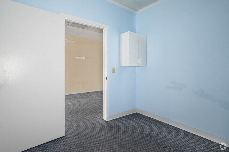 More Photos Of 4901 E Silver Springs Blvd, Ocala Unknown For Lease