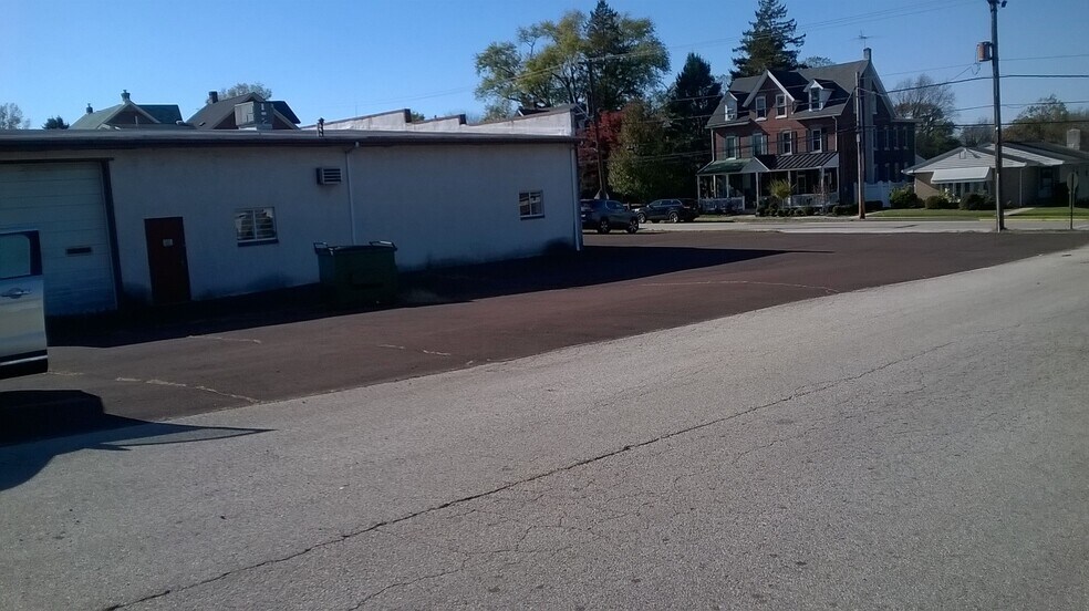 More Photos Of 292 Green St, Royersford Industrial For Sale