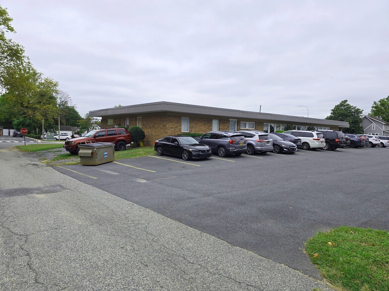 More Photos Of 1095 S Bradford St, Dover Medical For Lease