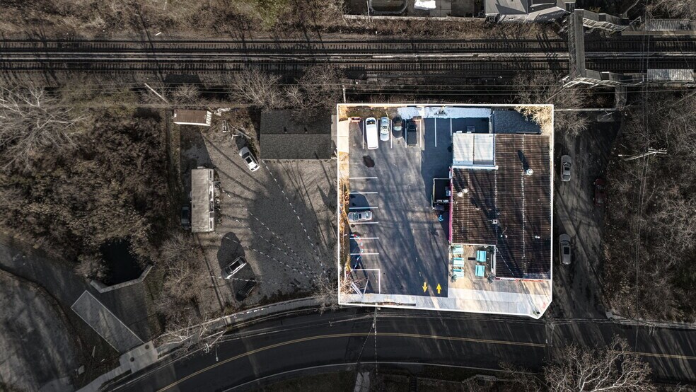 More Photos Of 6833 Amboy Rd, Staten Island Storefront For Sale