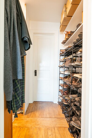 More Photos Of 705 Warren St, Hudson Storefront Retail Residential For Sale