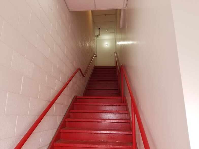 More Photos Of 4925-4949 Beech Rd, Temple Hills Flex For Lease