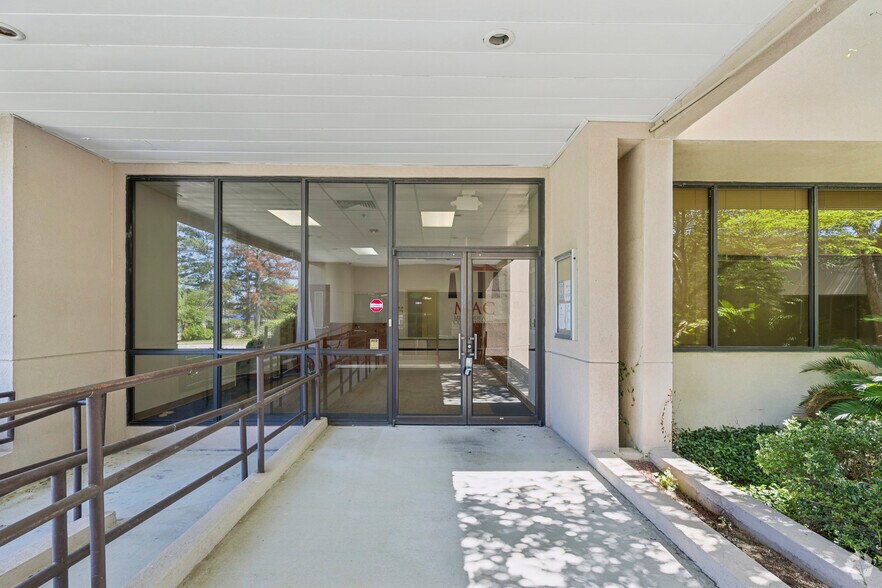 More Photos Of 3806 N Main St, Columbia Schools For Sale