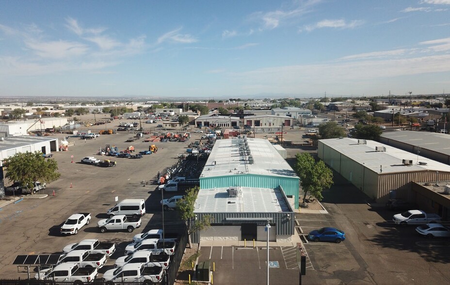 More Photos Of 2437 Menaul Blvd NE, Albuquerque Freestanding For Sale
