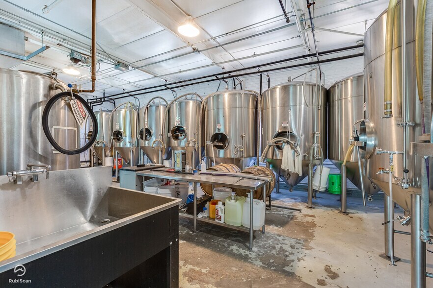 More Photos Of 11314 S Front Ave, Chicago Warehouse For Sale