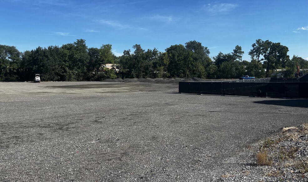More Photos Of 4590 Industrial Park Rd, Camp Hill Land For Lease
