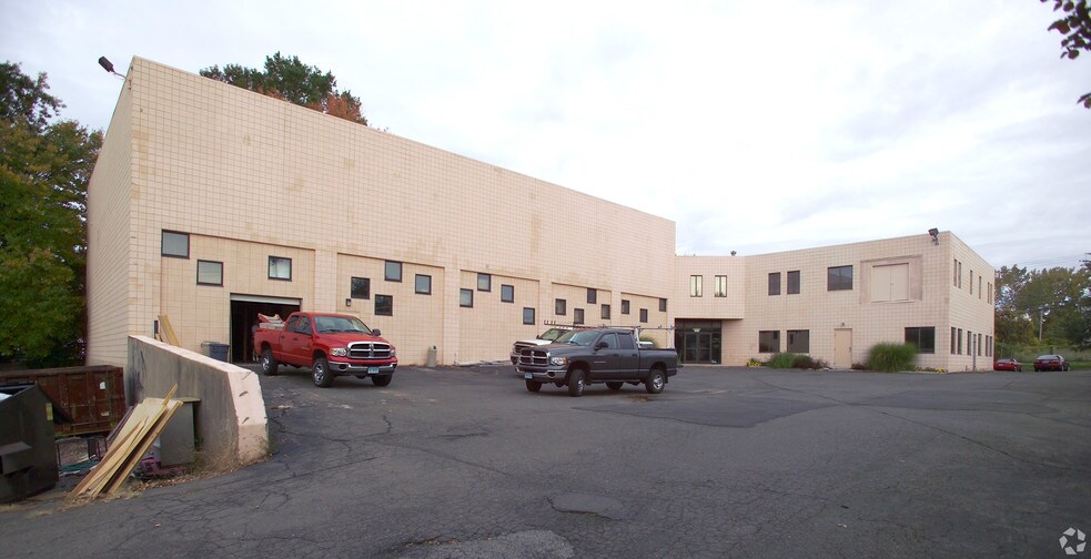 More Photos Of 121 Talcott Rd, West Hartford Office For Sale