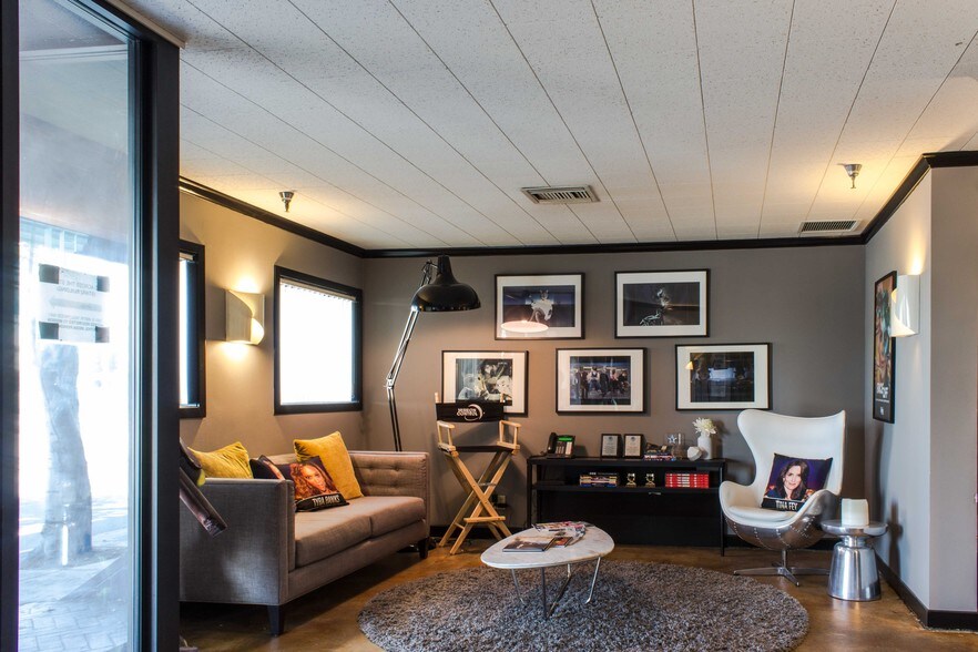 More Photos Of 3000 N Hollywood Way, Burbank Office For Lease