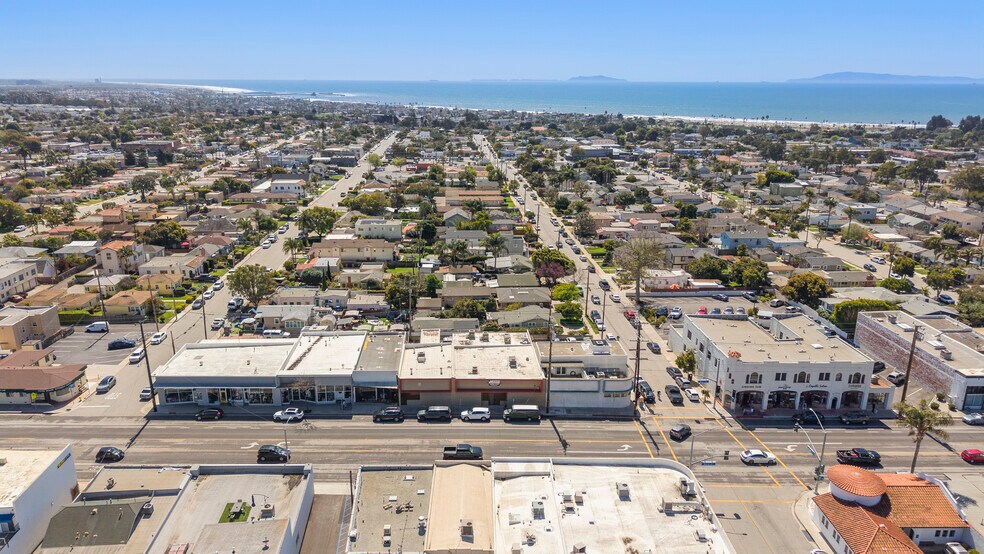 More Photos Of 1954-1964 E Main St, Ventura Storefront Retail Office For Sale