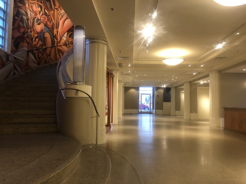 More Photos Of 800 Collins Ave, Miami Beach Storefront Retail Office For Sale