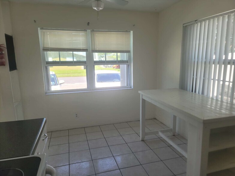 More Photos Of 138-140 NE 1st Ct, Dania Beach Specialty For Sale
