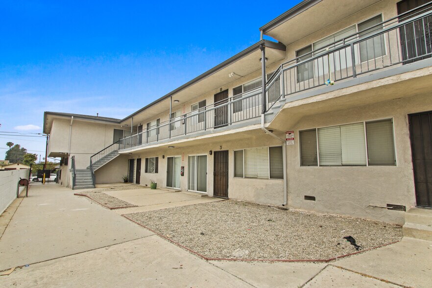 Primary Photo Of 1044 W 110th St, Los Angeles Apartments For Sale