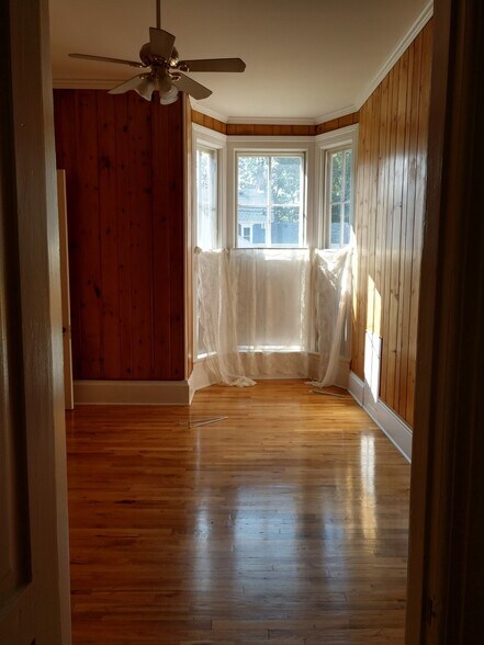 More Photos Of 45605 Cass Ave, Utica Apartments For Sale