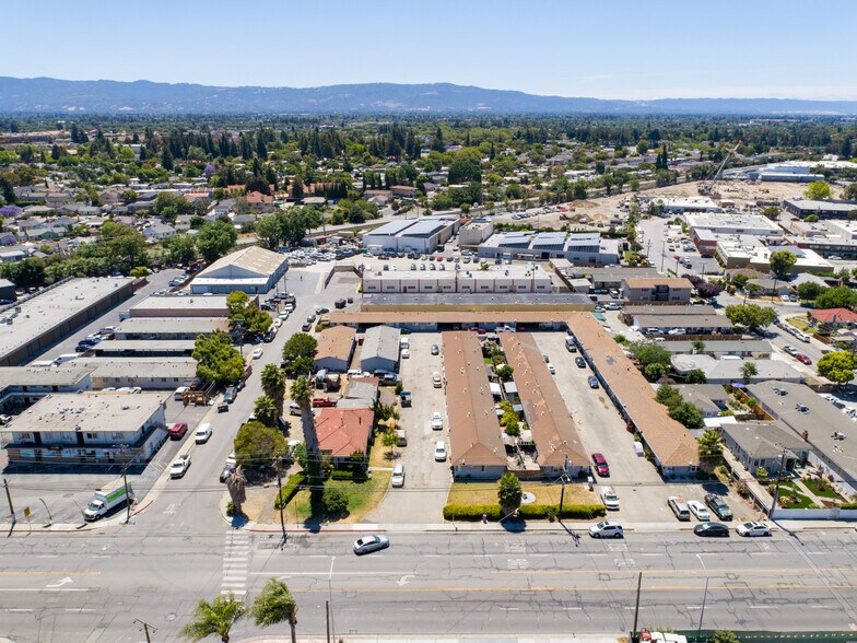 More Photos Of 2024-2050 Lafayette St, Santa Clara Apartments For Sale