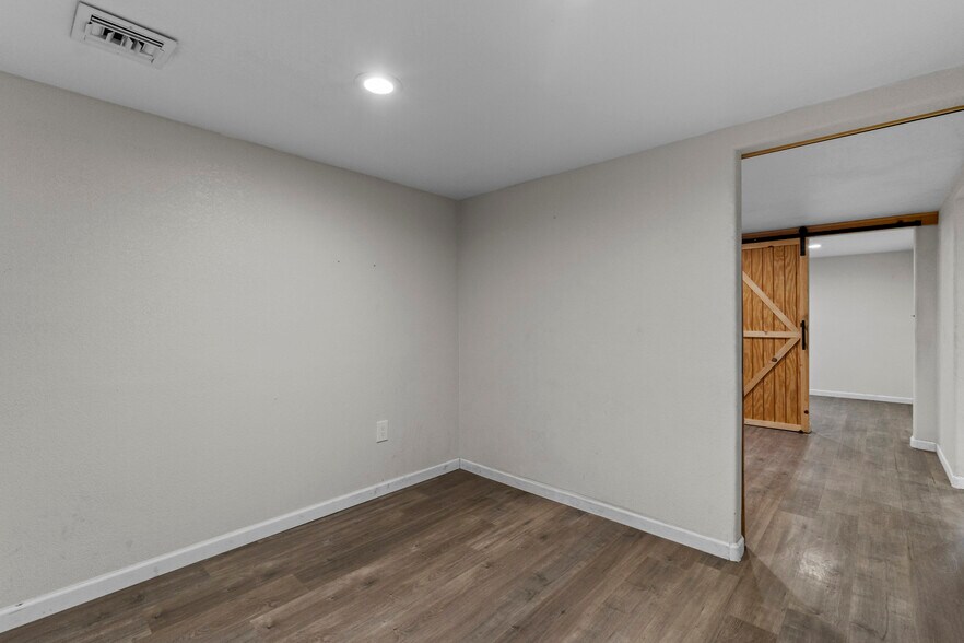 More Photos Of 1819 S 1st Ave, Safford Office For Sale