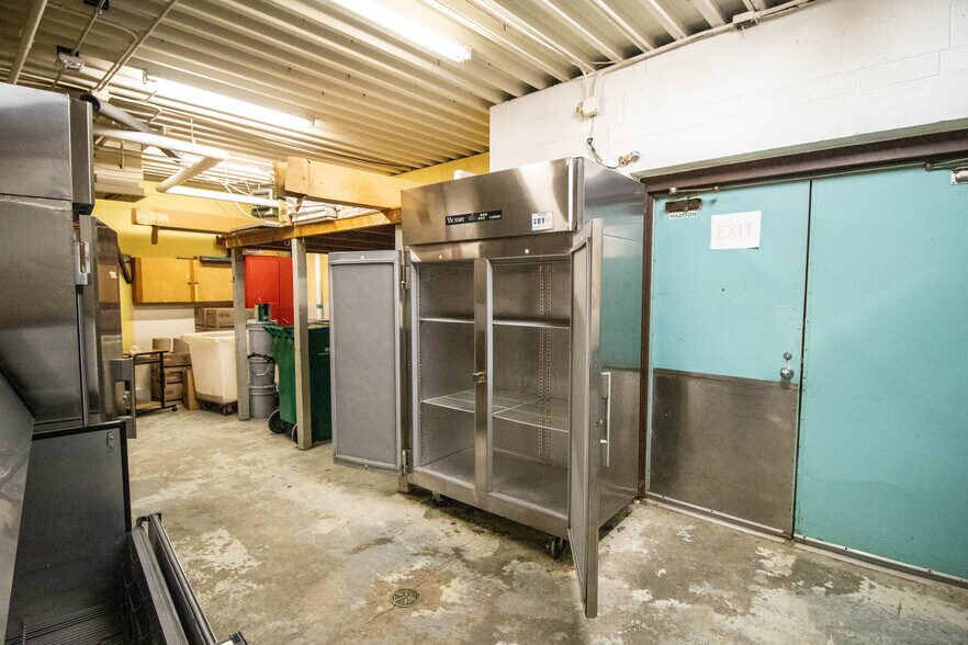 More Photos Of 11218 N Linden Rd, Clio Schools For Sale