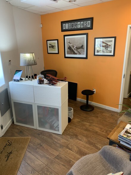 More Photos Of 126 E Alameda Ave, Burbank Research And Development For Sale