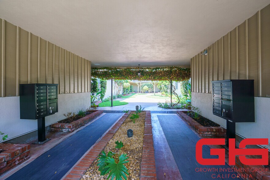 More Photos Of 239 S Madison Ave, Pasadena Apartments For Sale