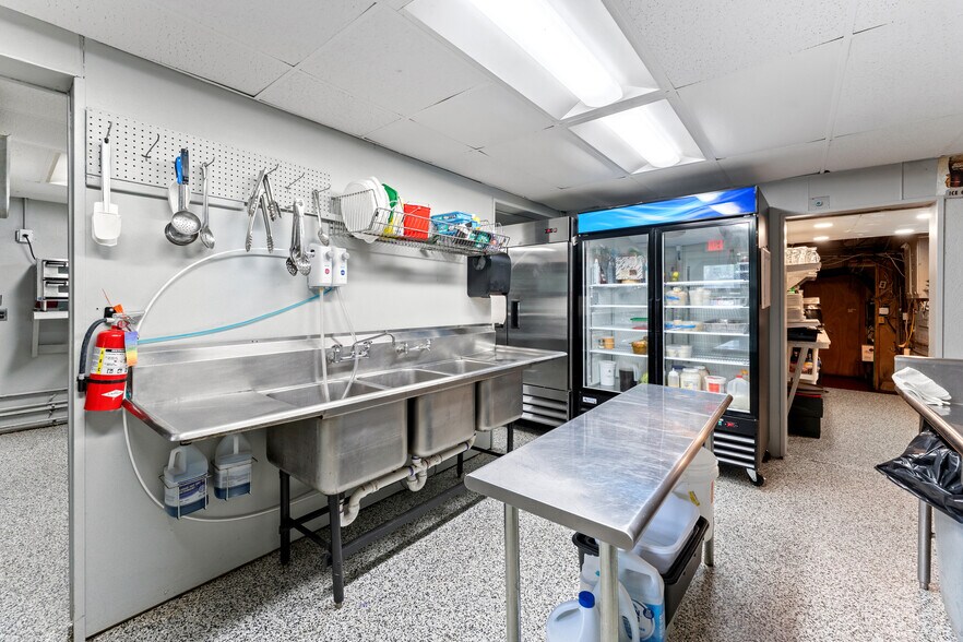 More Photos Of 2582 State Highway 7, Bainbridge Restaurant For Sale