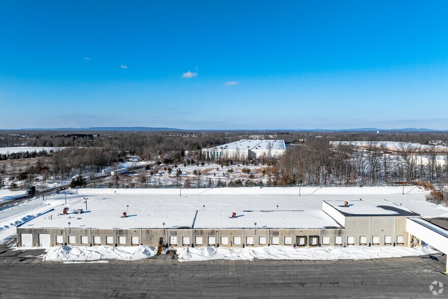 More Photos Of 1 Heller Park Ln, Somerset Unknown For Lease