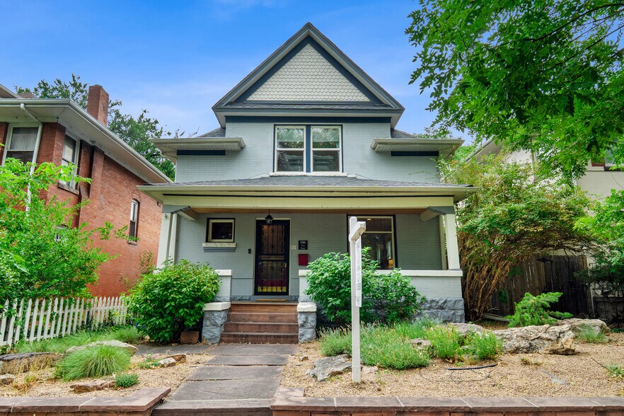 Primary Photo Of 1516 Cook St, Denver Light Distribution For Sale