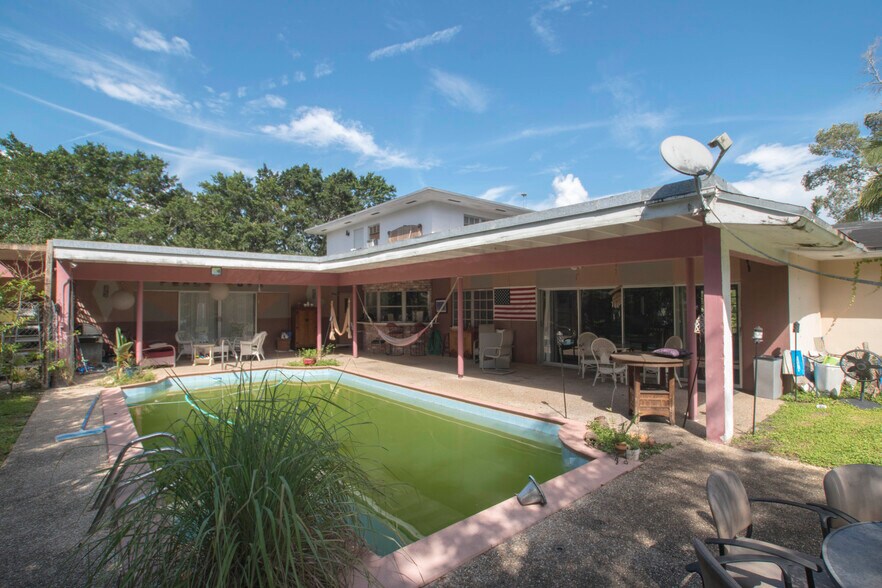 More Photos Of 651 North Old Hiatus, Plantation Land For Sale