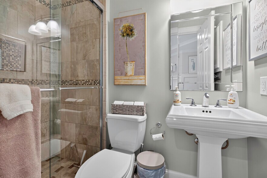 More Photos Of 1558 N 600 Rd, Baldwin City Specialty For Sale