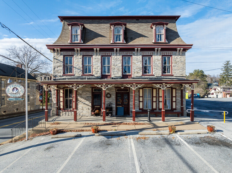 Primary Photo Of 101 N Market St, Schaefferstown General Retail For Sale