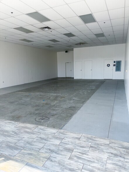 More Photos Of 79485 Highway 111, La Quinta General Retail For Lease