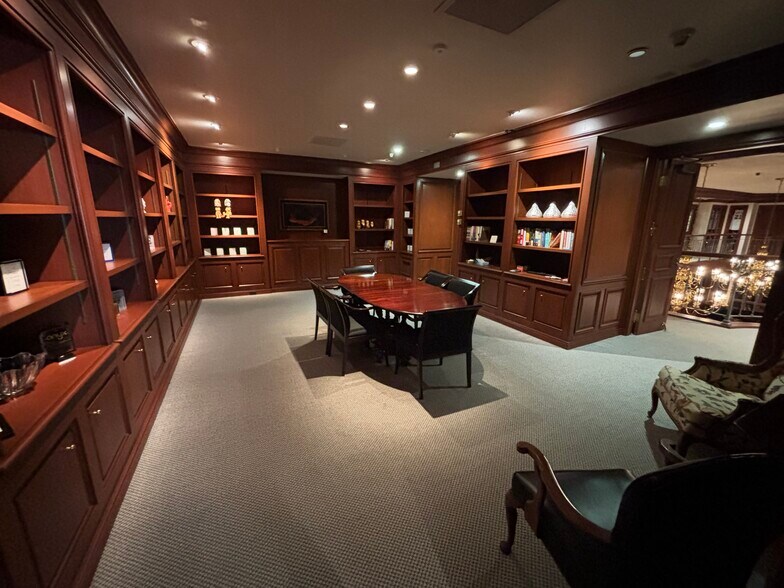 More Photos Of 1134 Kline St, La Jolla Public Library For Lease