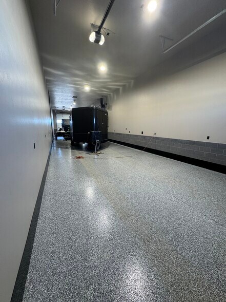 More Photos Of 39 Sunbridge Dr, Mccall Industrial For Lease