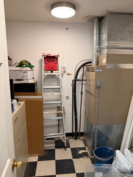 More Photos Of 1197 Beverly Pike, Elkins General Retail For Sale