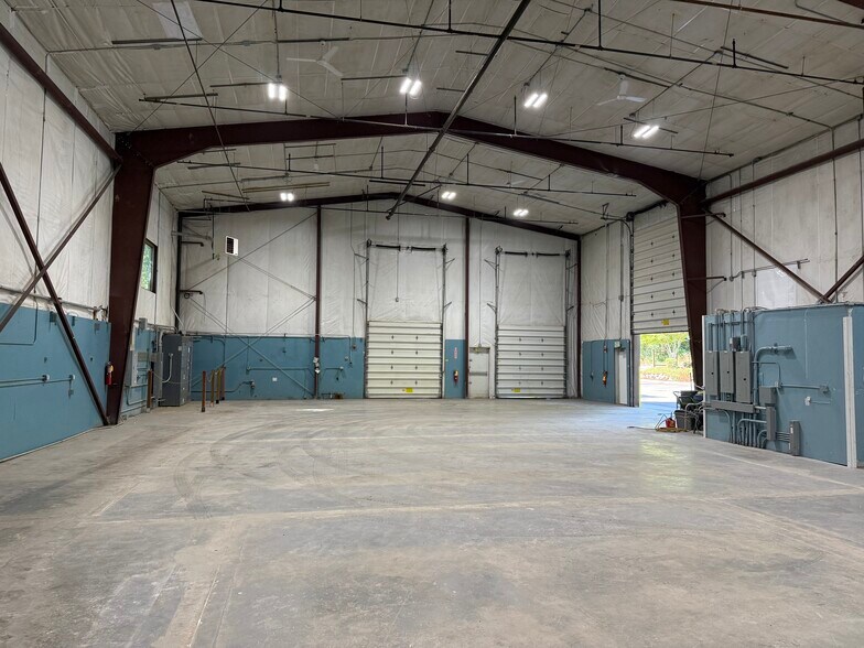 More Photos Of 410 Ida St W, Bremerton Warehouse For Lease