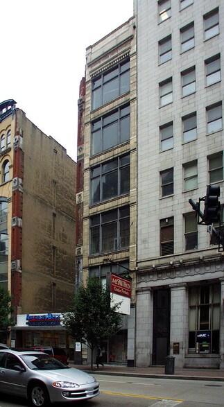 More Photos Of 819 Liberty Ave, Pittsburgh Office For Sale