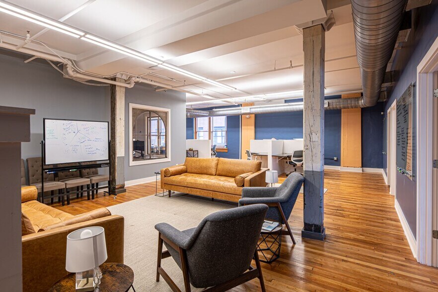 More Photos Of 16 Emory Pl, Knoxville Office Residential For Sale