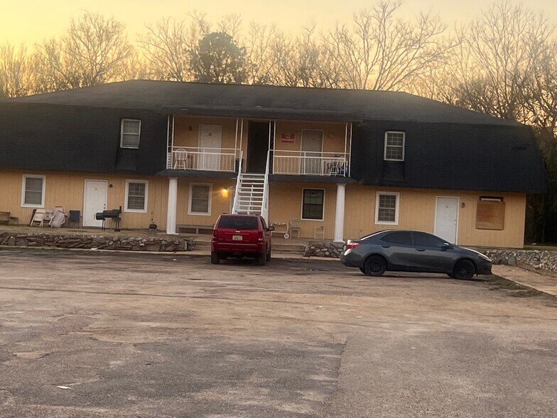 More Photos Of 2553 Lower Wetumpka Rd, Montgomery Apartments For Sale