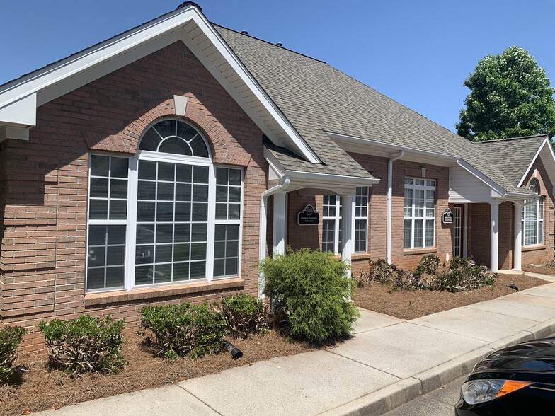 Primary Photo Of 2200-2202 Abbey Ct, Alpharetta Office For Lease