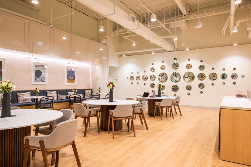 Primary Photo Of 770 Legacy Plz, Dedham General Retail For Lease
